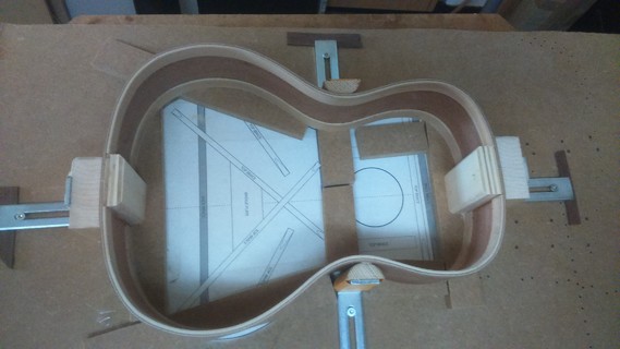 kerfing and blocks are glued to the sides