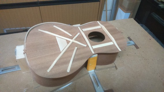 soundboard with bracing